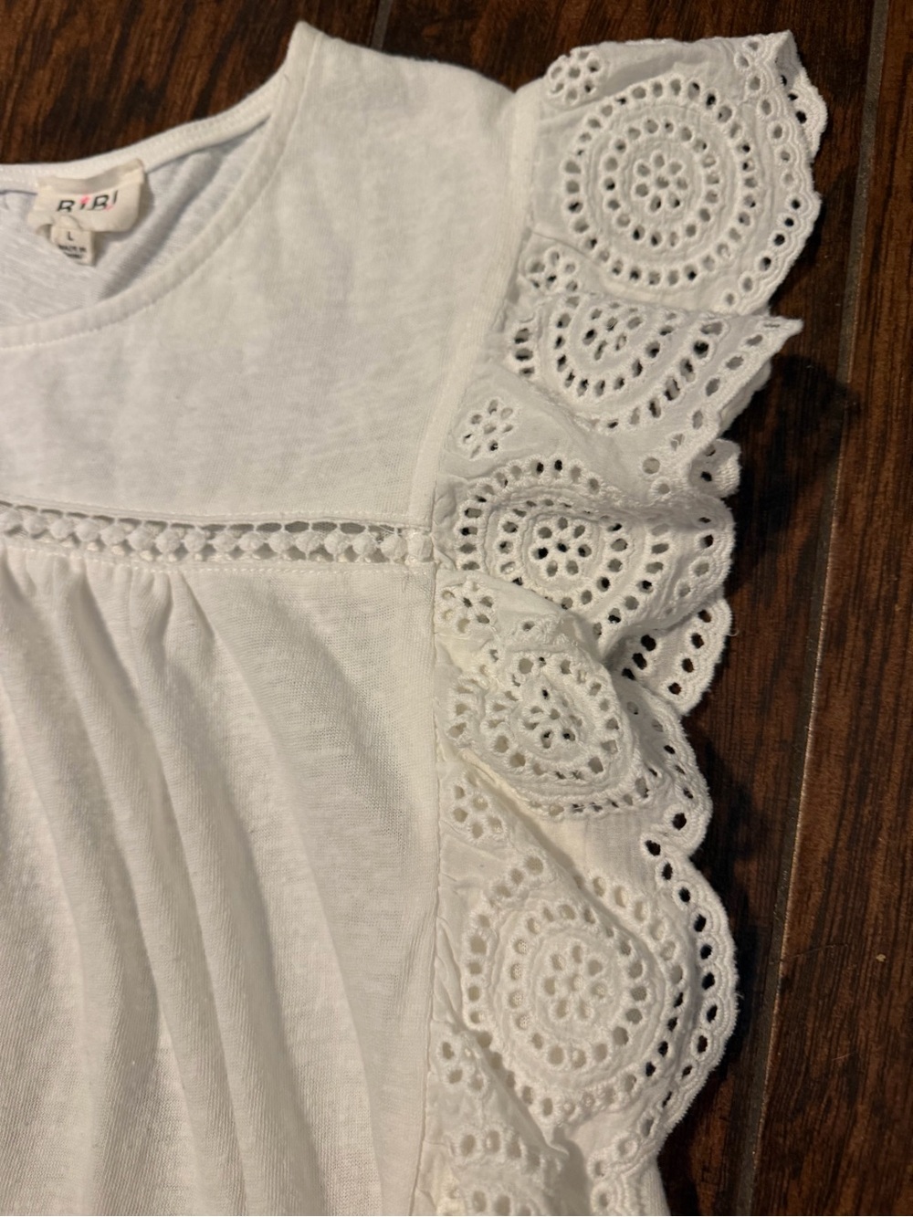 BiBi White Ruffled Tank - Picture 4 of 7